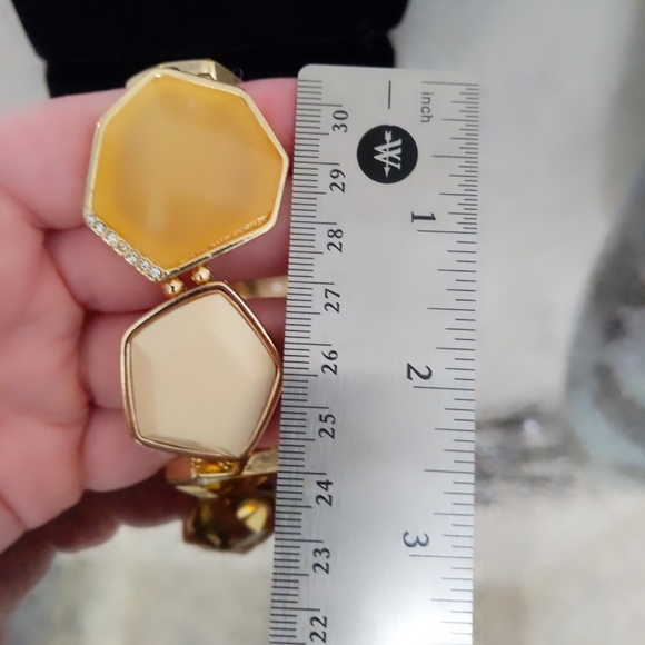 Cream Brown Statement Necklace and Bracelet set - Picture 9 of 12